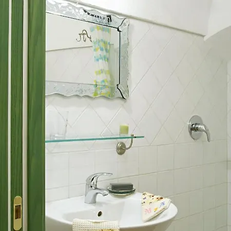 La Casa Dei Nonni Castelbianco Отель типа 