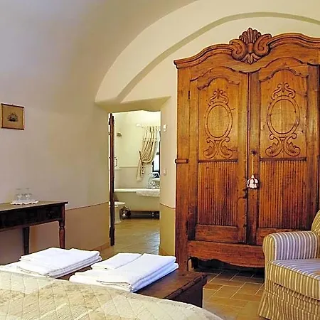 La Casa Dei Nonni Castelbianco לינה וארוחת בוקר *