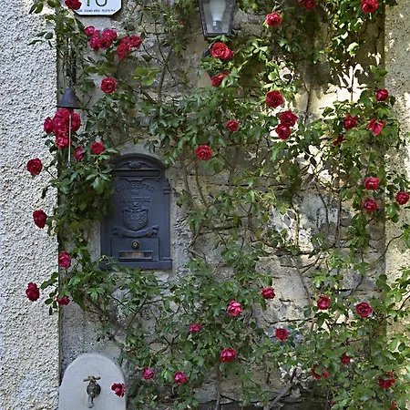 La Casa Dei Nonni Castelbianco Bed & Breakfast