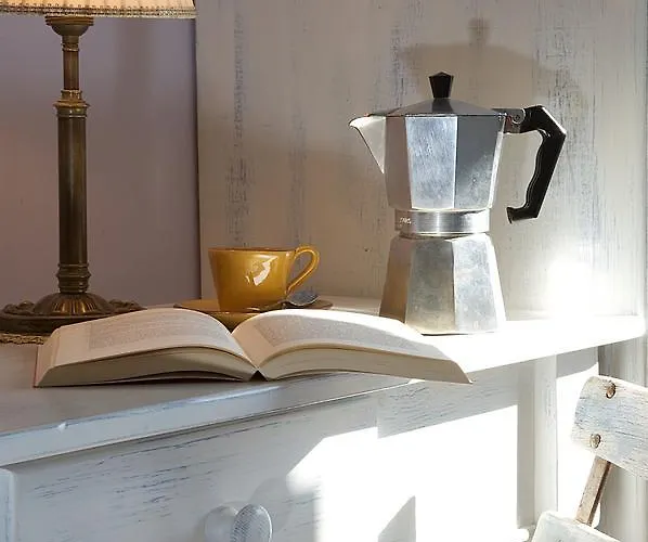 La Casa Dei Nonni Castelbianco Frühstückspension