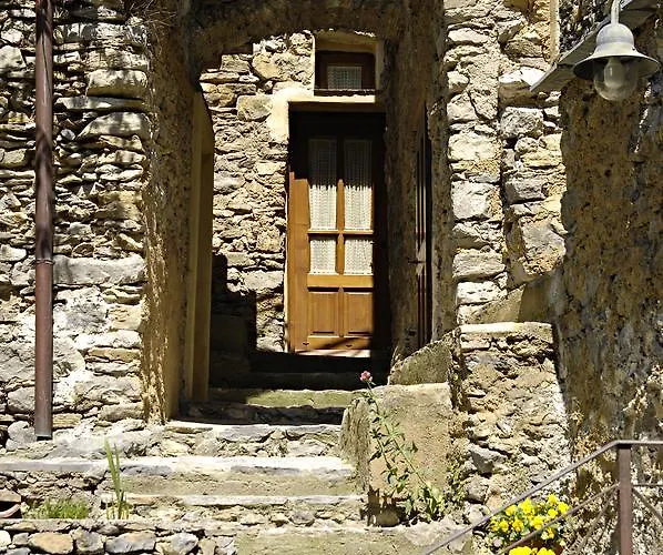 La Casa Dei Nonni Castelbianco Frühstückspension